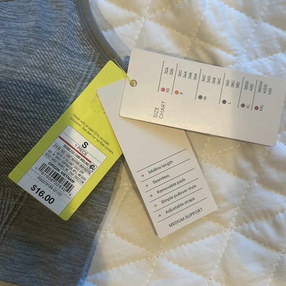 Heather Gray racer back sports bra with adjustable straps size S - Picture 2 of 4